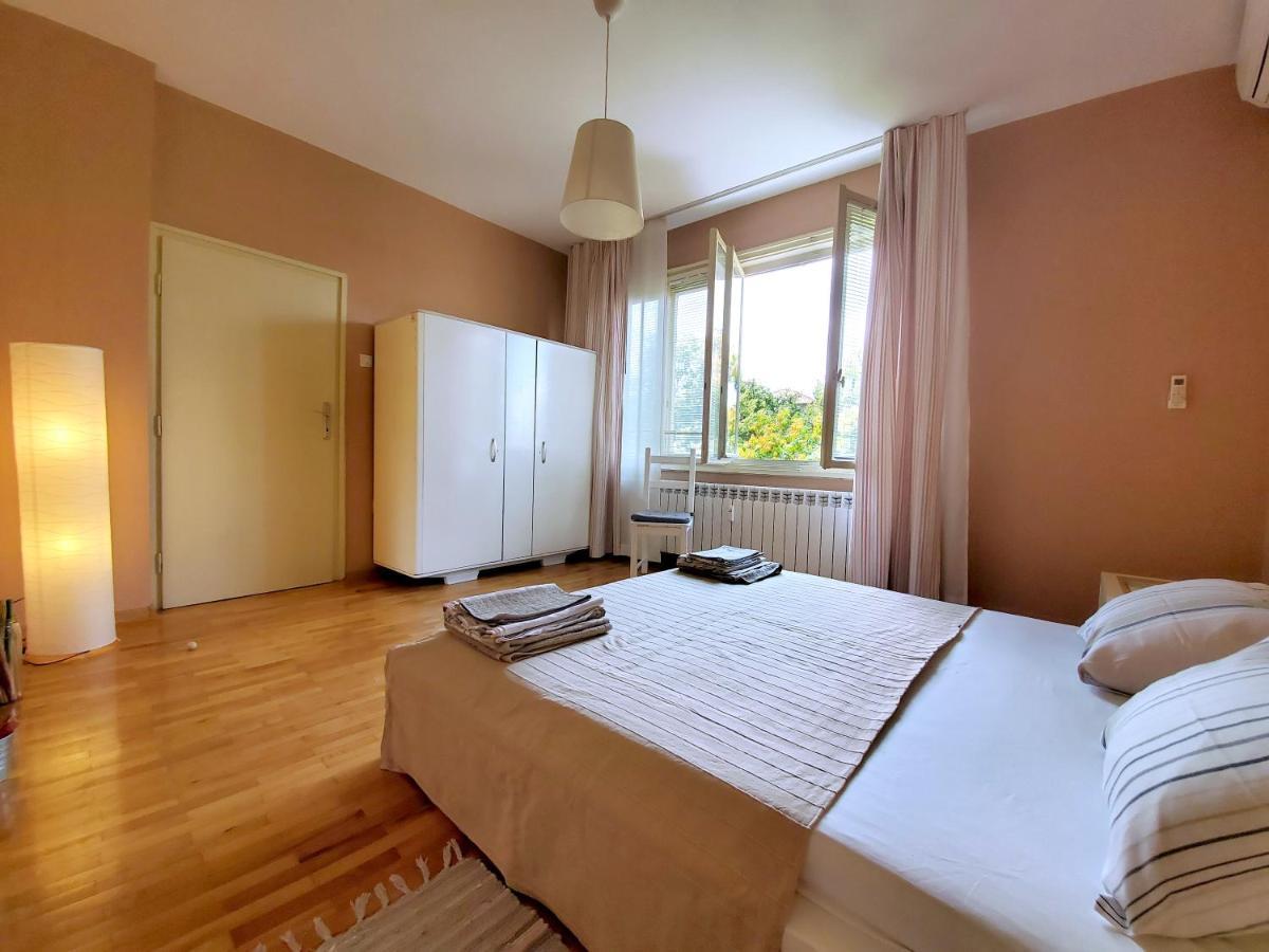Sunny Central Apartment Σόφια Εξωτερικό φωτογραφία