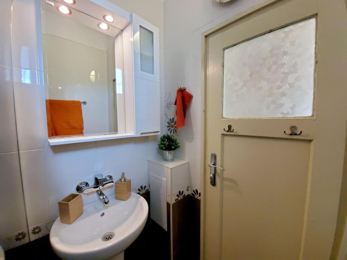 Sunny Central Apartment Σόφια Εξωτερικό φωτογραφία